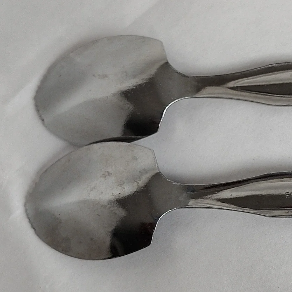 Enjoy Grapefruit Serrated Stainless Steel Spoons Lot Of 2 Made In China